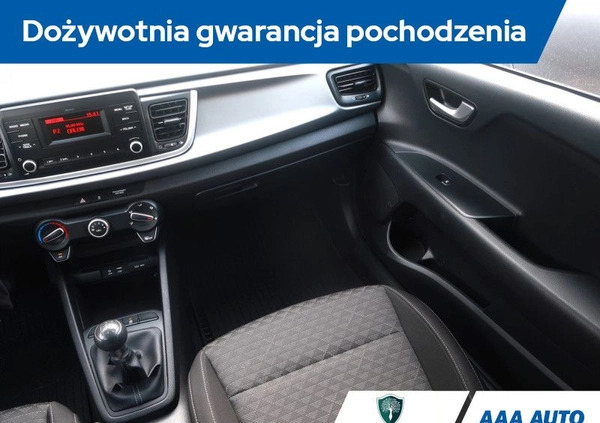 Kia Rio cena 42000 przebieg: 110413, rok produkcji 2018 z Legionowo małe 154